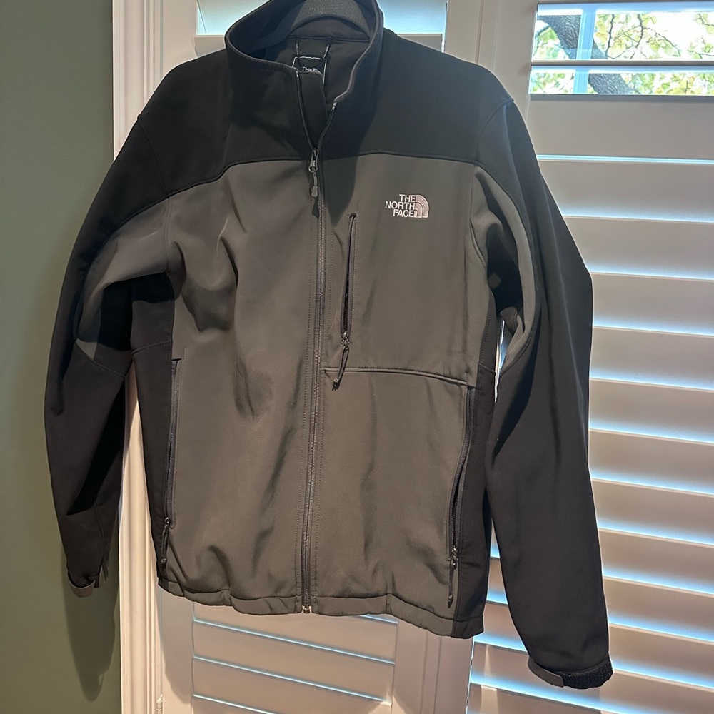 The North Face Men's Dual-Tone Performance Jacket